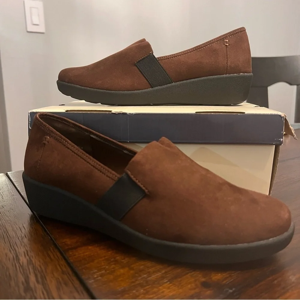 St John’s Bay Pemba Dark Brown Wedge Slip On Loafer w/ Flex Form Inserts Size 8